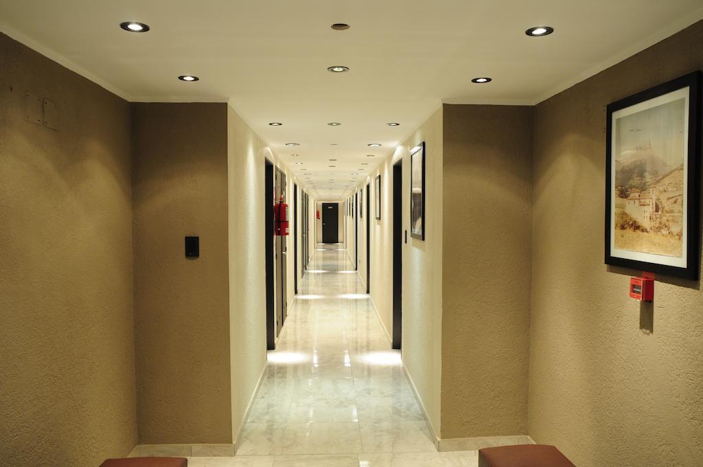 Hotel Euzko Alkartasuna Macachin  Bagian luar foto