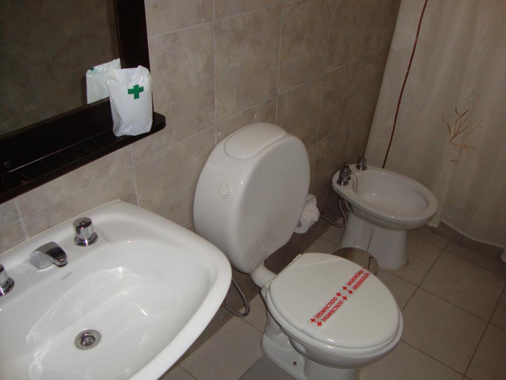Hotel Euzko Alkartasuna Macachin  Bagian luar foto