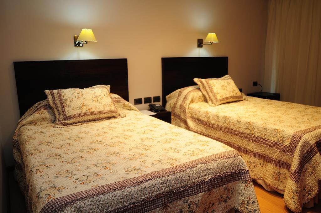 Hotel Euzko Alkartasuna Macachin  Ruang foto